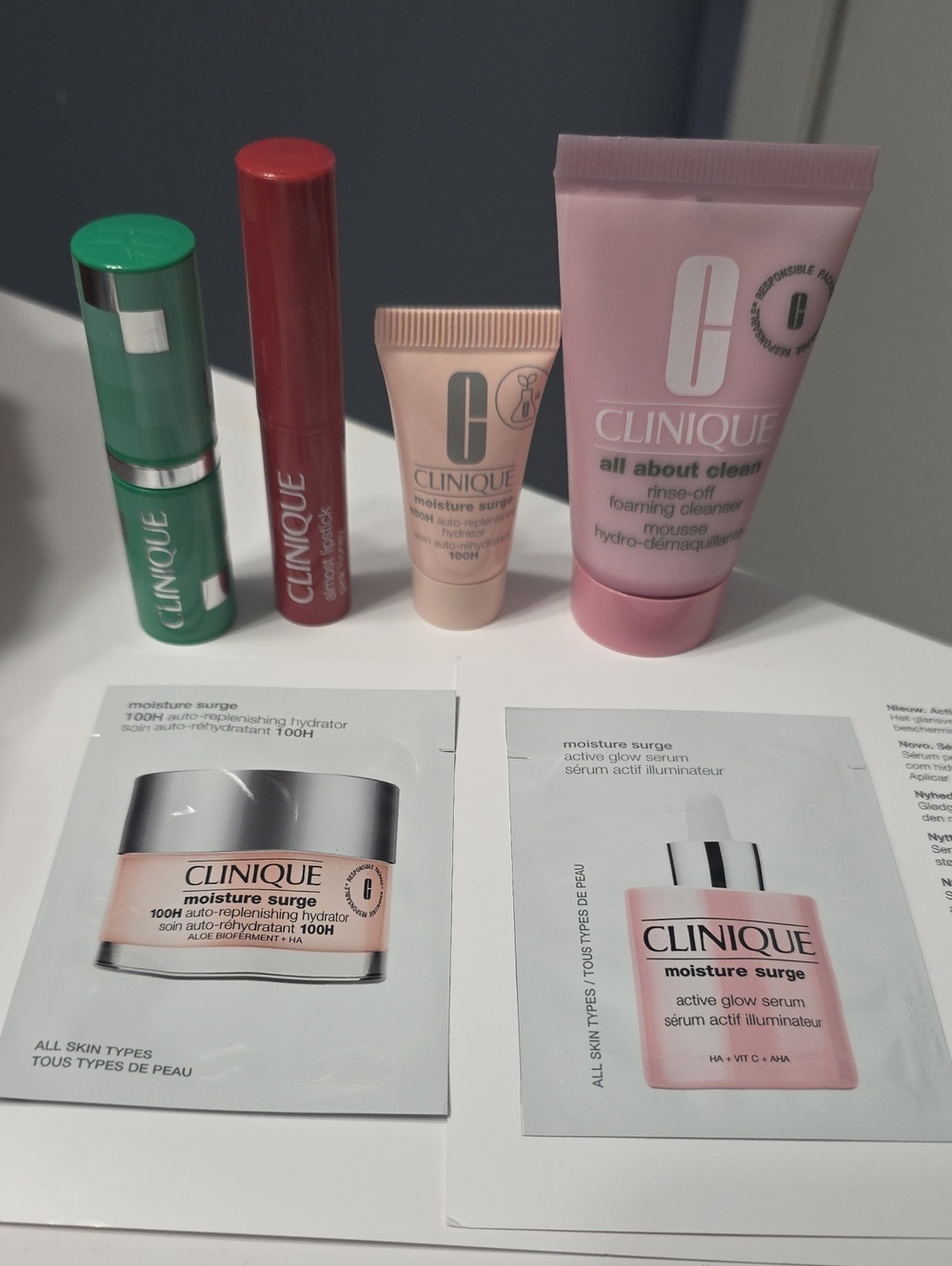 Clinique Mini Skincare & Lip Trio